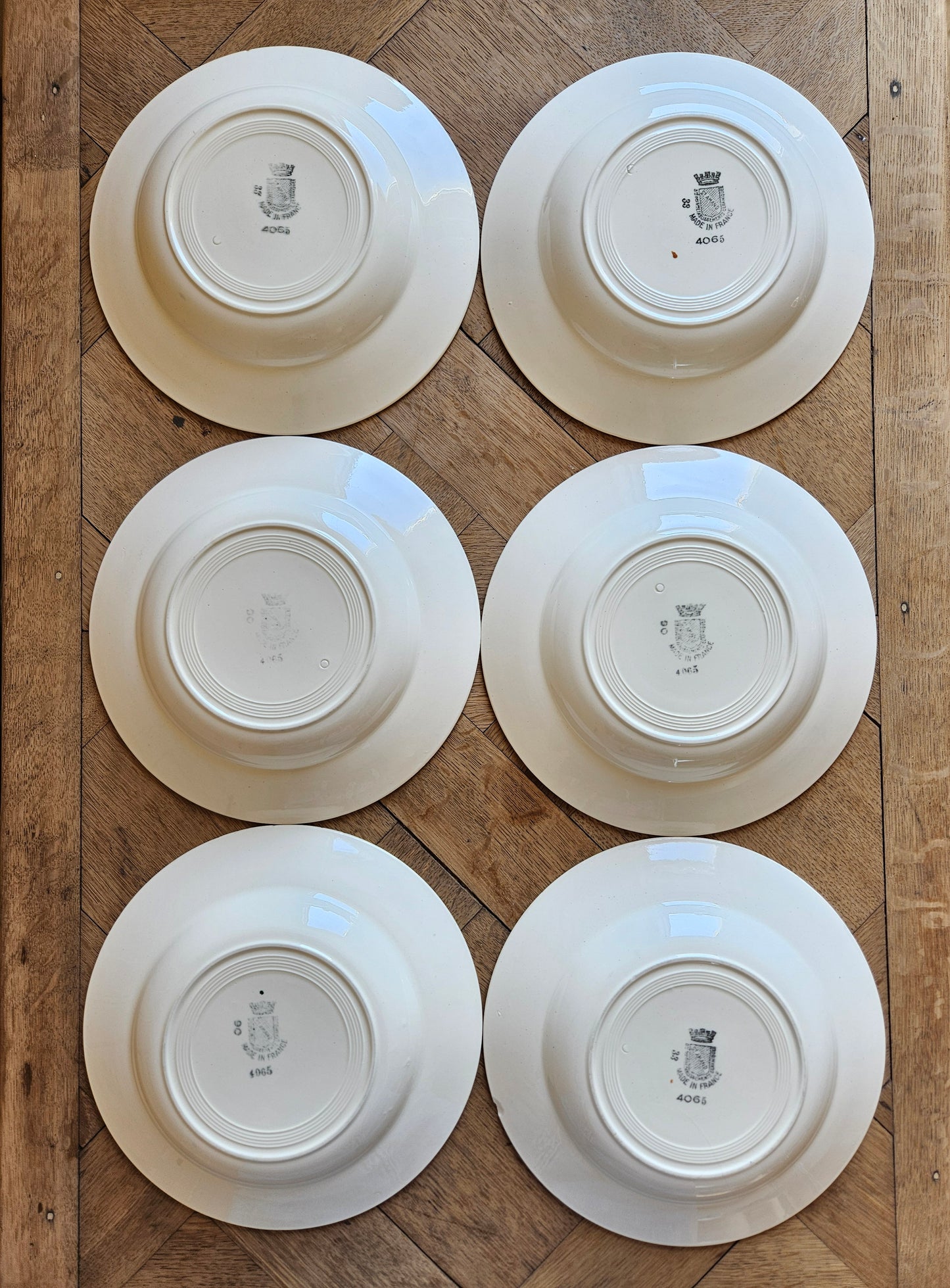 Assiettes creuses St Amand, rose bleue