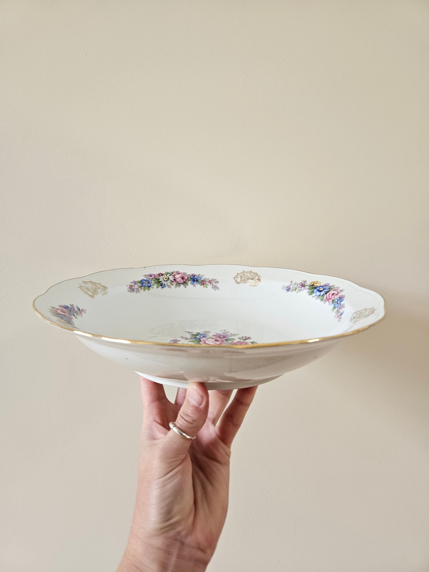 Plat creux ancien porcelaine S.F.P Foëcy