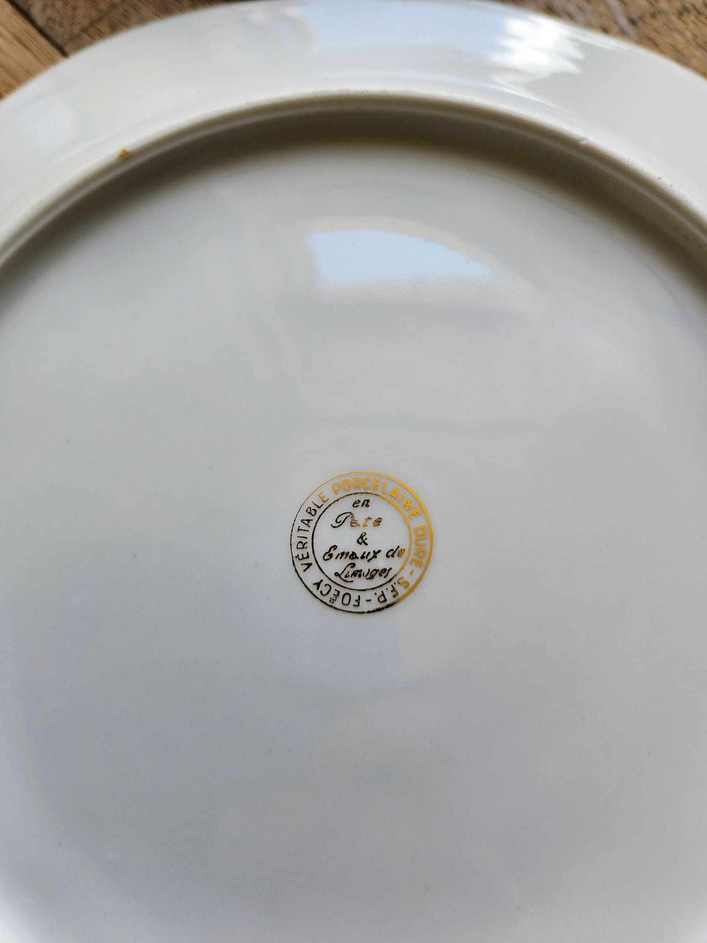 Assiettes plates anciennes porcelaine S.F.P Foëcy