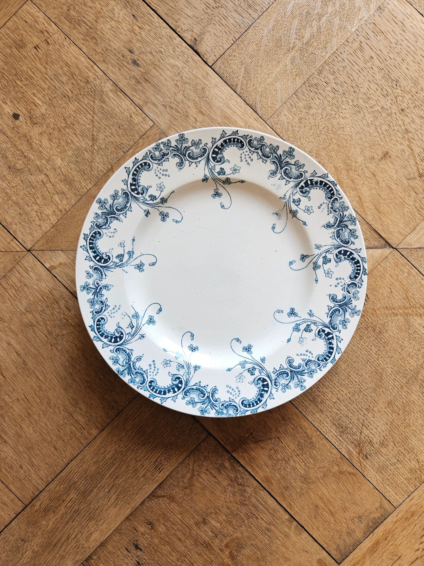 Assiette sur pied St Amand, Byzantin #1