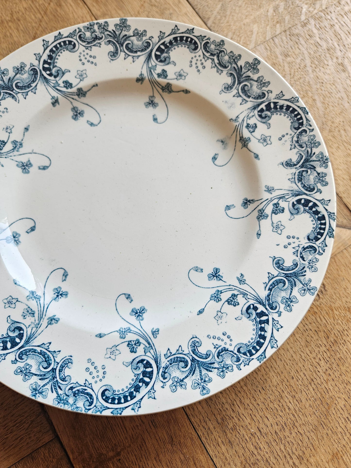 Assiette sur pied St Amand, Byzantin #1
