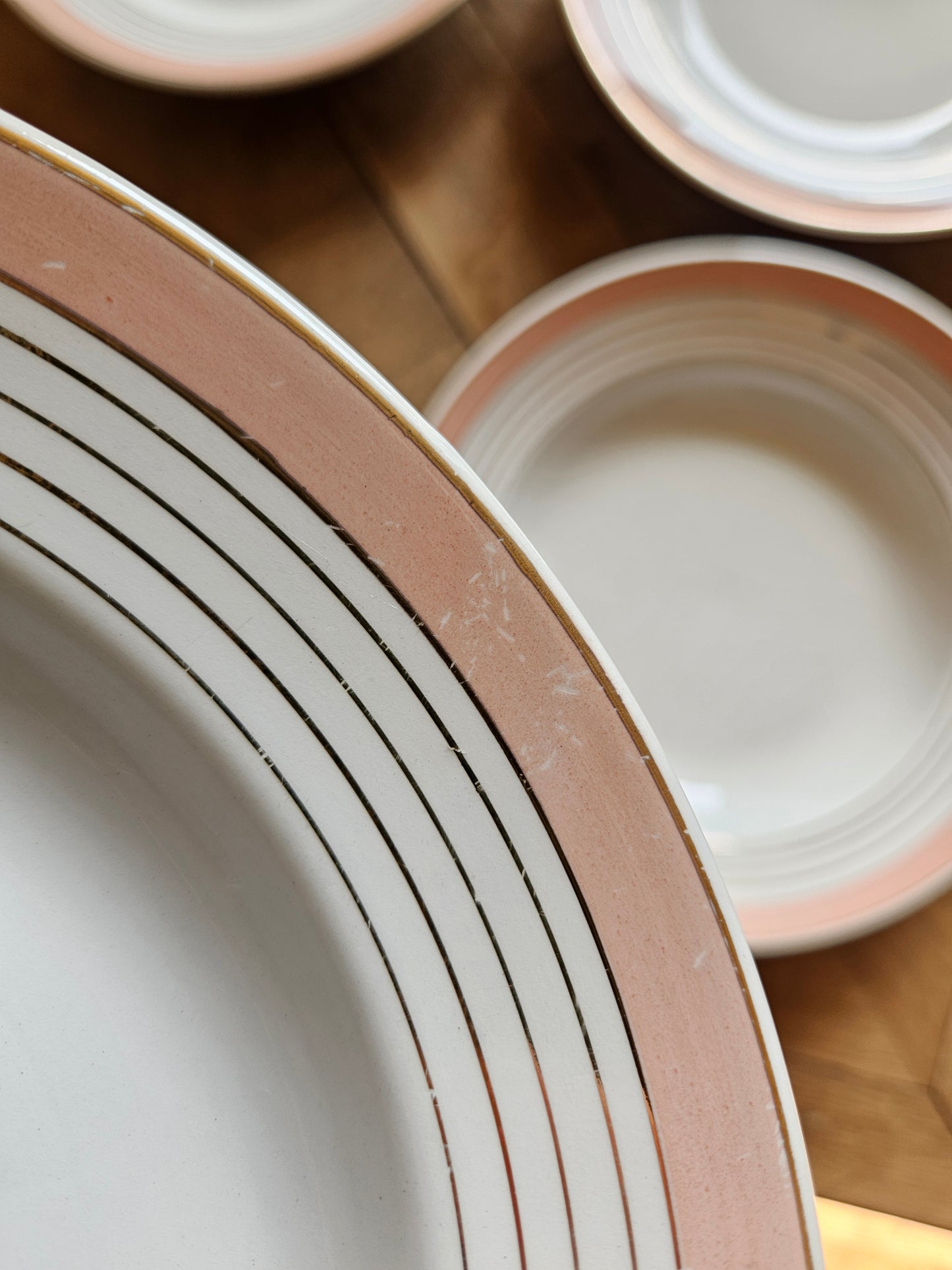 Assiettes creuses K&G Lunéville roses