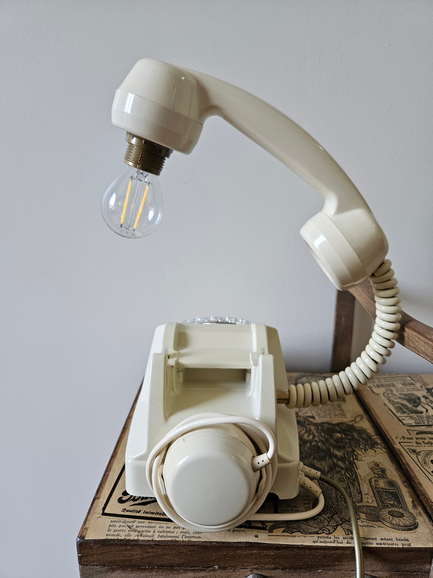 Lampe vintage BakéLight, crème
