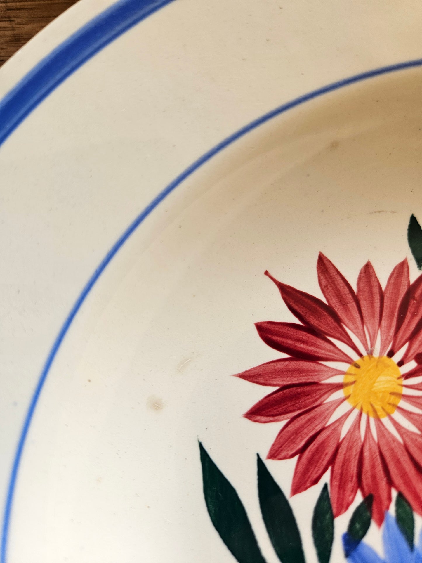 Assiettes creuses vintage fleuries