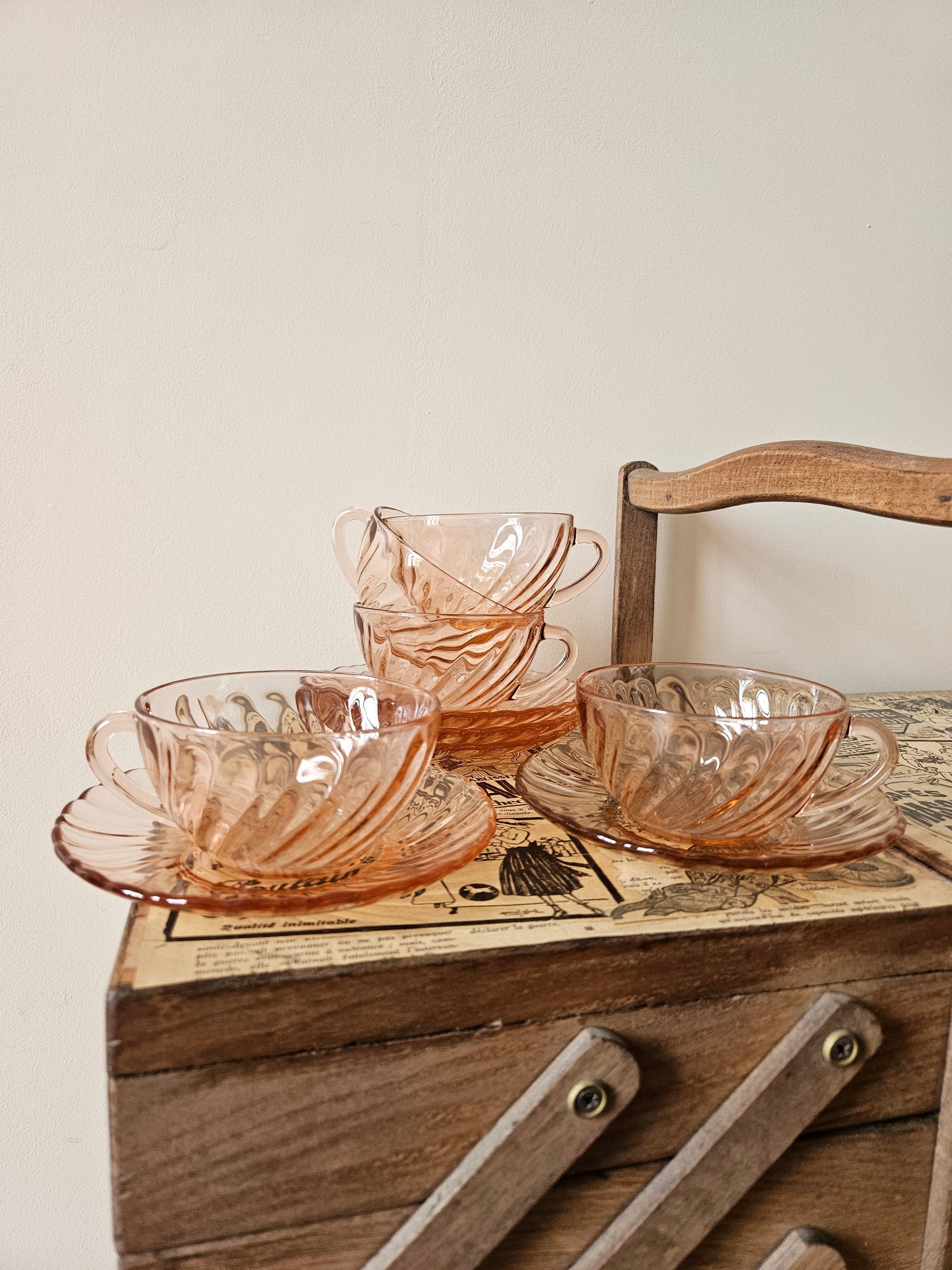 Tasses vintage Arcoroc, Rosaline