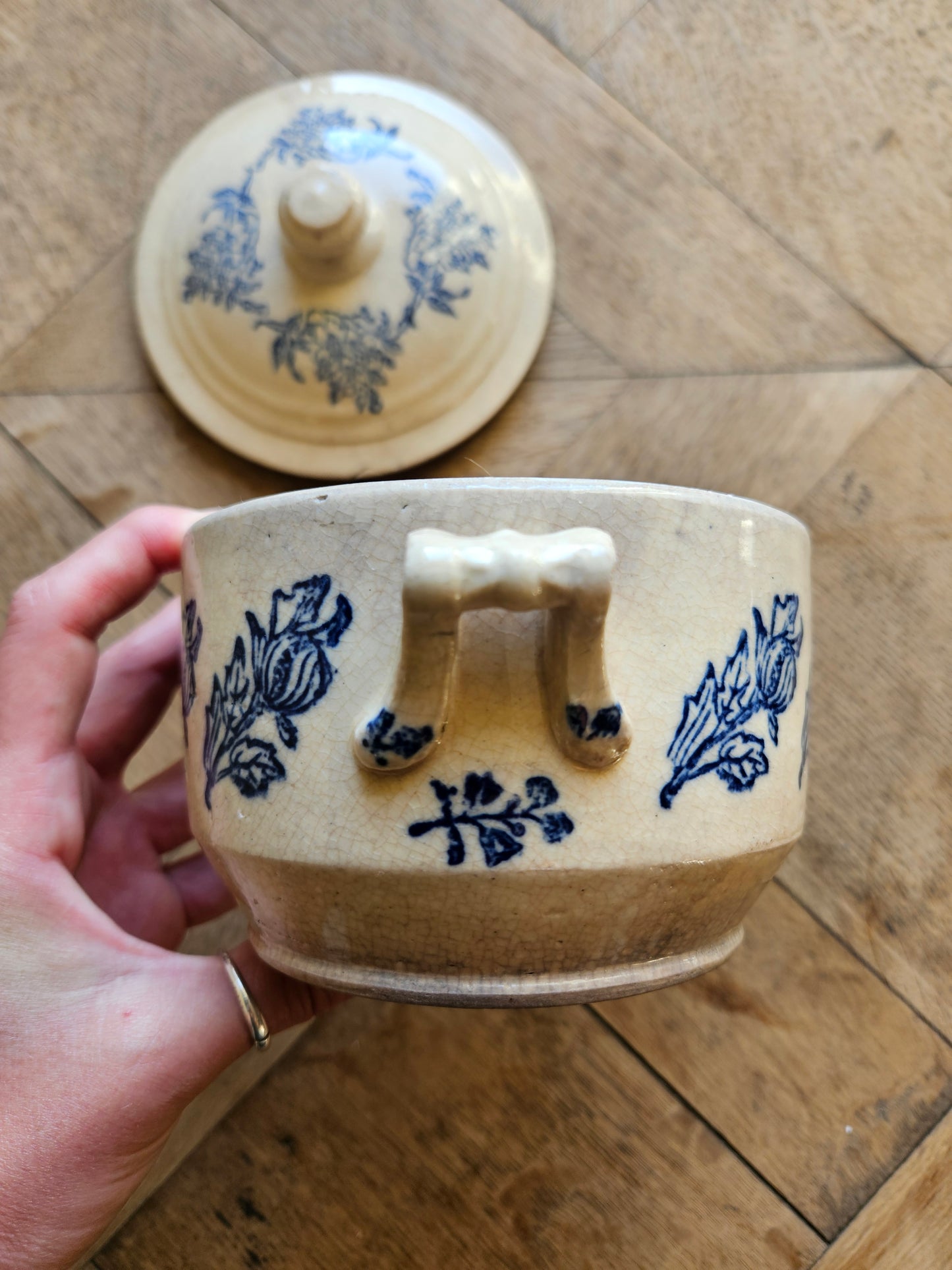 Pot ancien St Uze