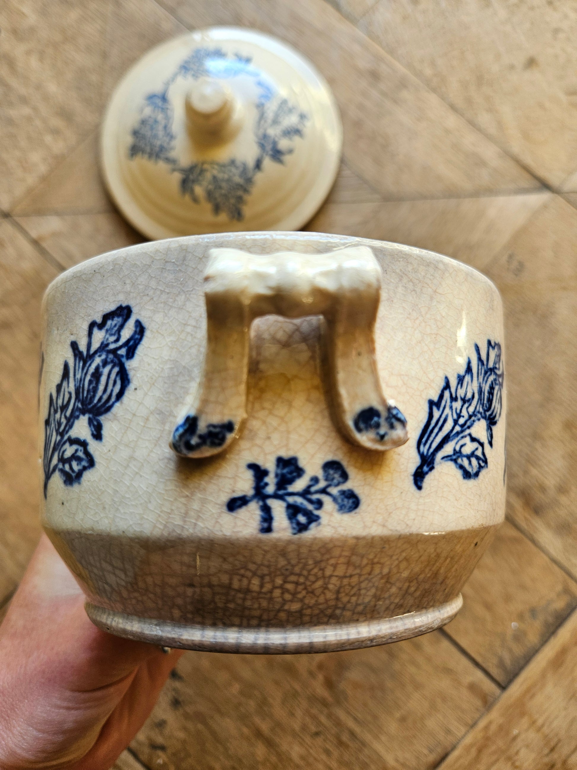 Pot ancien St Uze