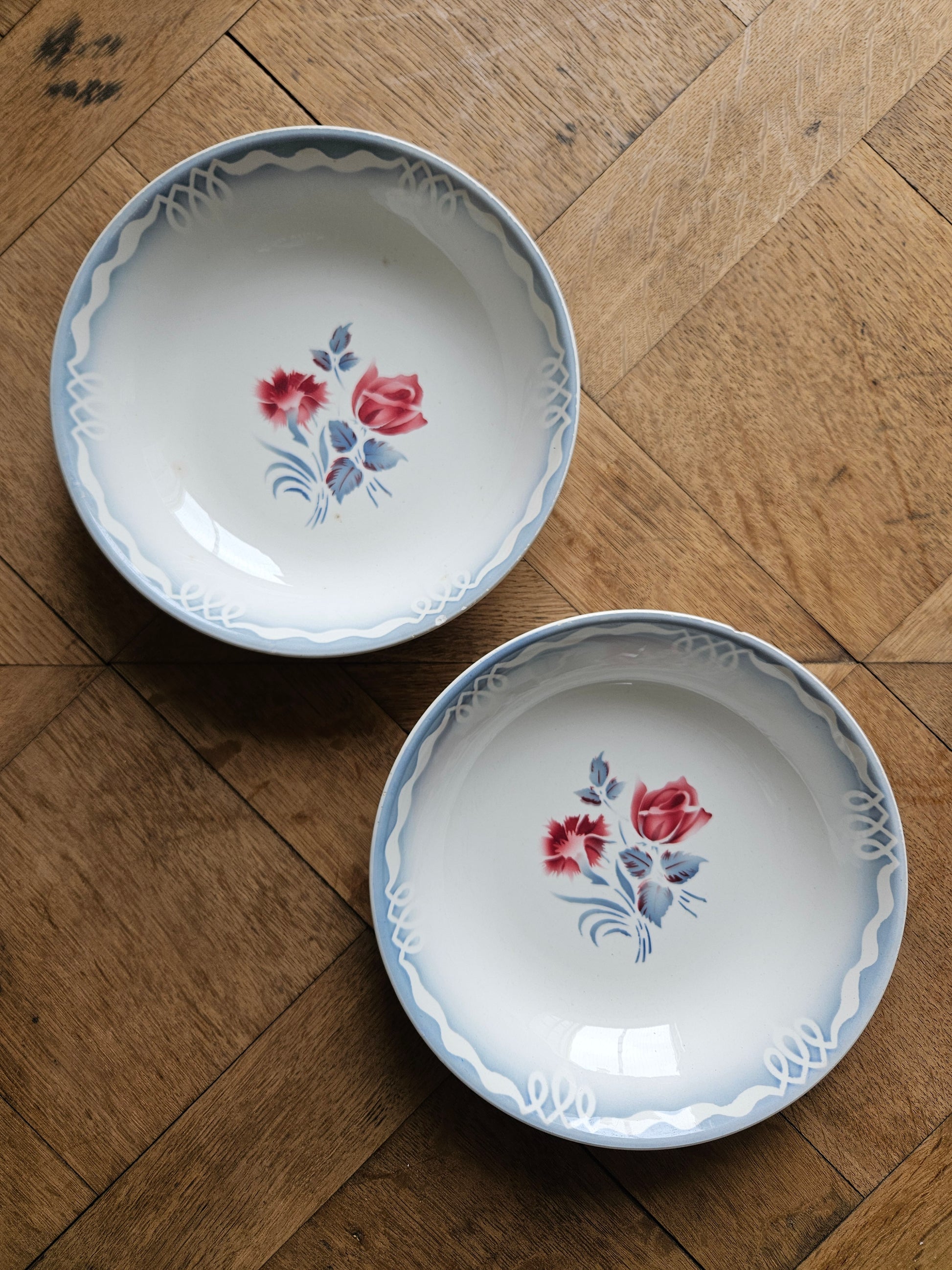 Assiettes calottes Digoin dépareillées Aquitania & Marinette