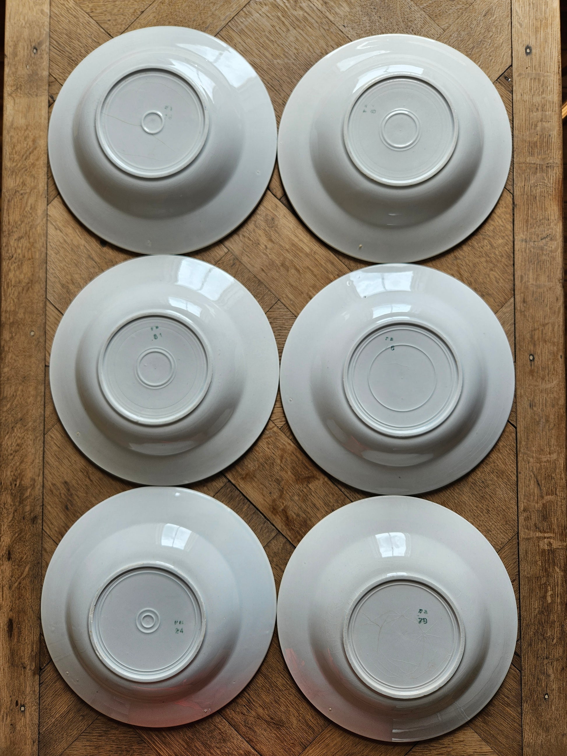 Assiettes creuses vintage Badonviller,  décor de roses et pissenlits rouges et verts