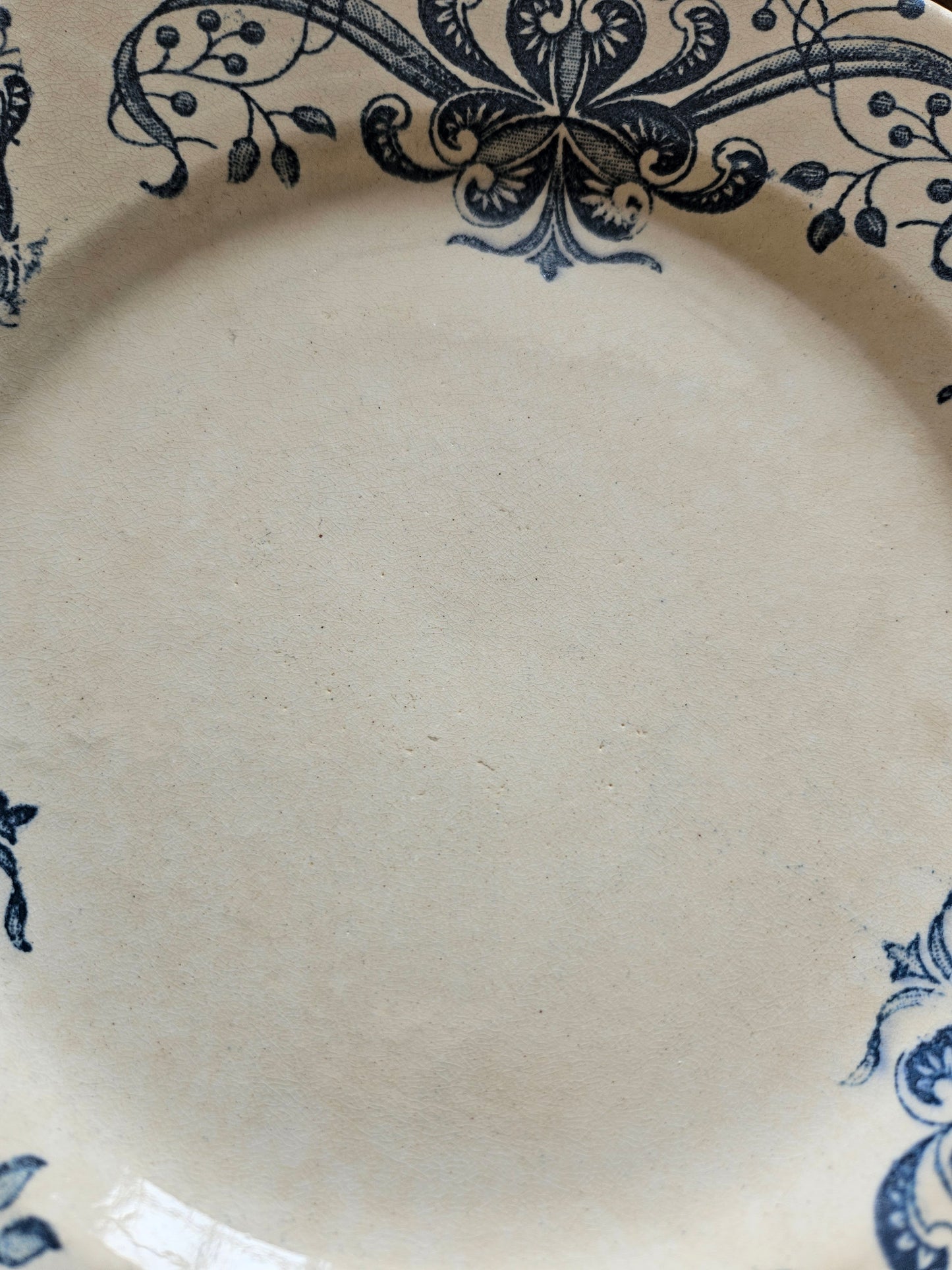 Assiettes plates anciennes Faïencerie de Lyon, Joconde