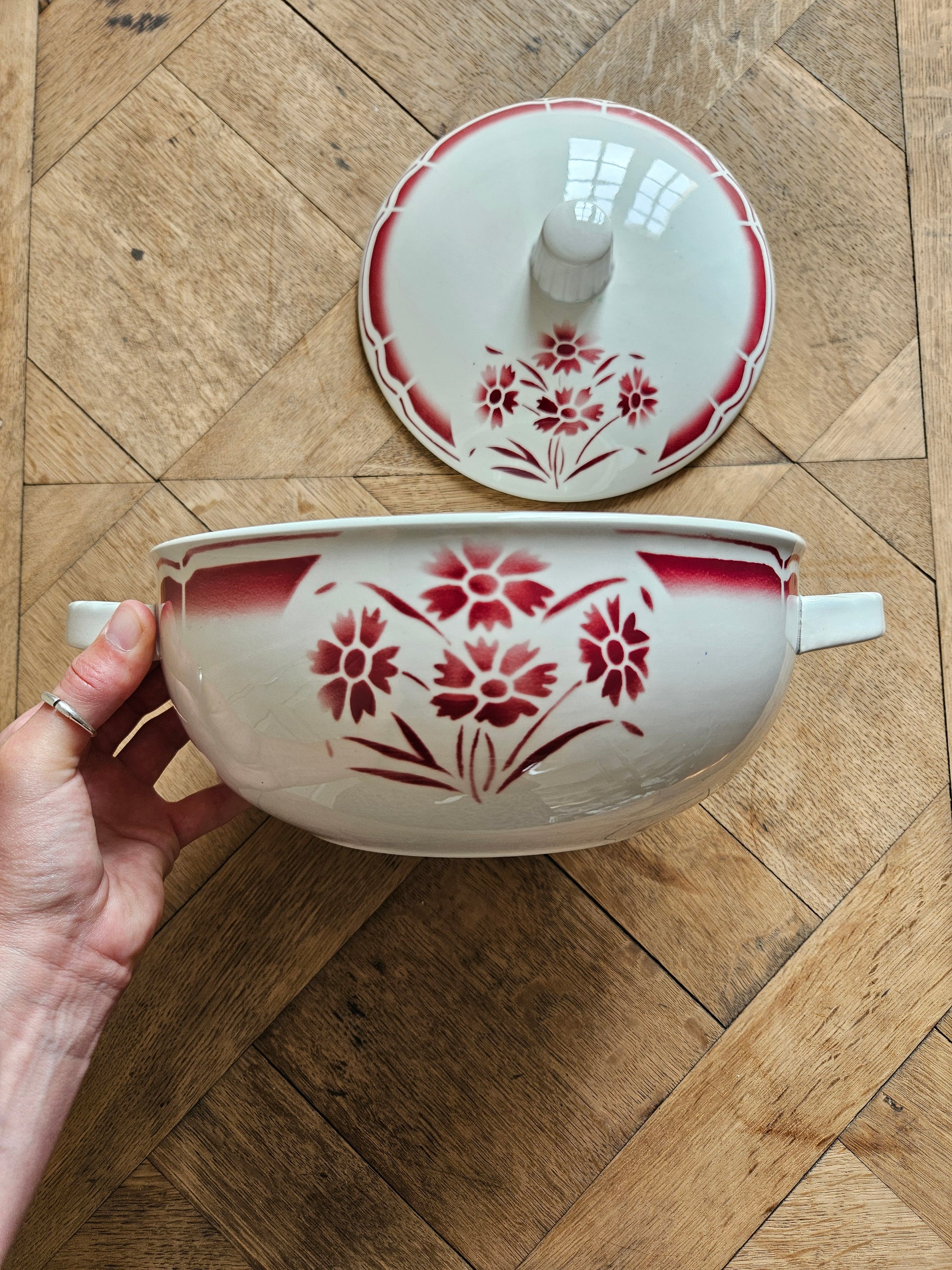 Soupière vintage Badonviller rouge