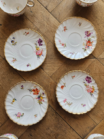 Tasses anciennes Sarreguemines modèle Saxe en porcelaine à fleurs