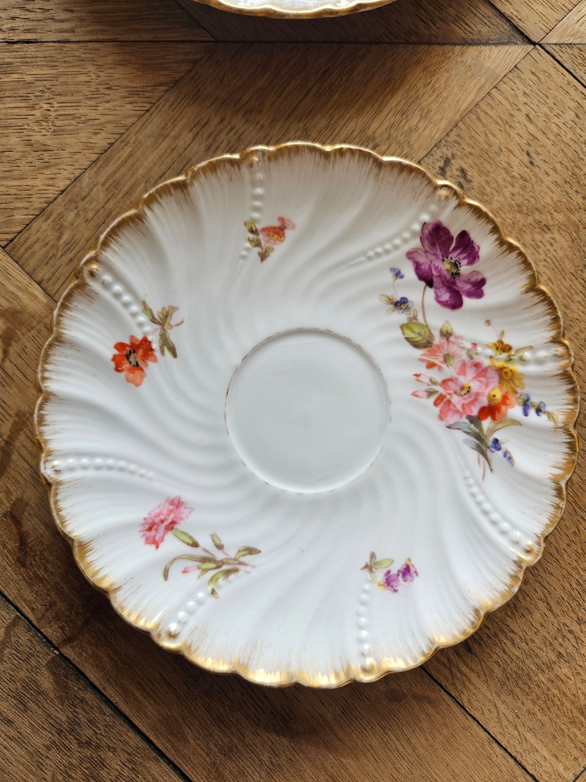 Tasses anciennes Sarreguemines modèle Saxe en porcelaine à fleurs