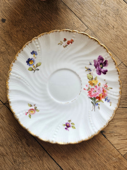 Tasses anciennes Sarreguemines modèle Saxe en porcelaine à fleurs