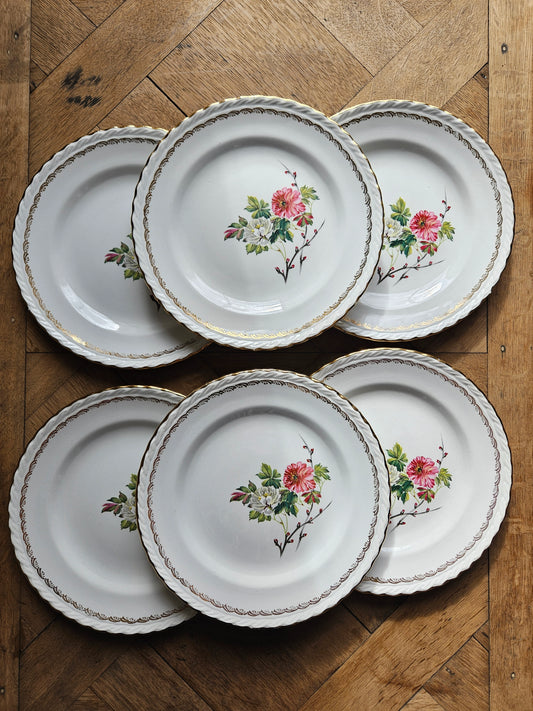 Assiettes plates vintage L’Amandinoise, à fleurs