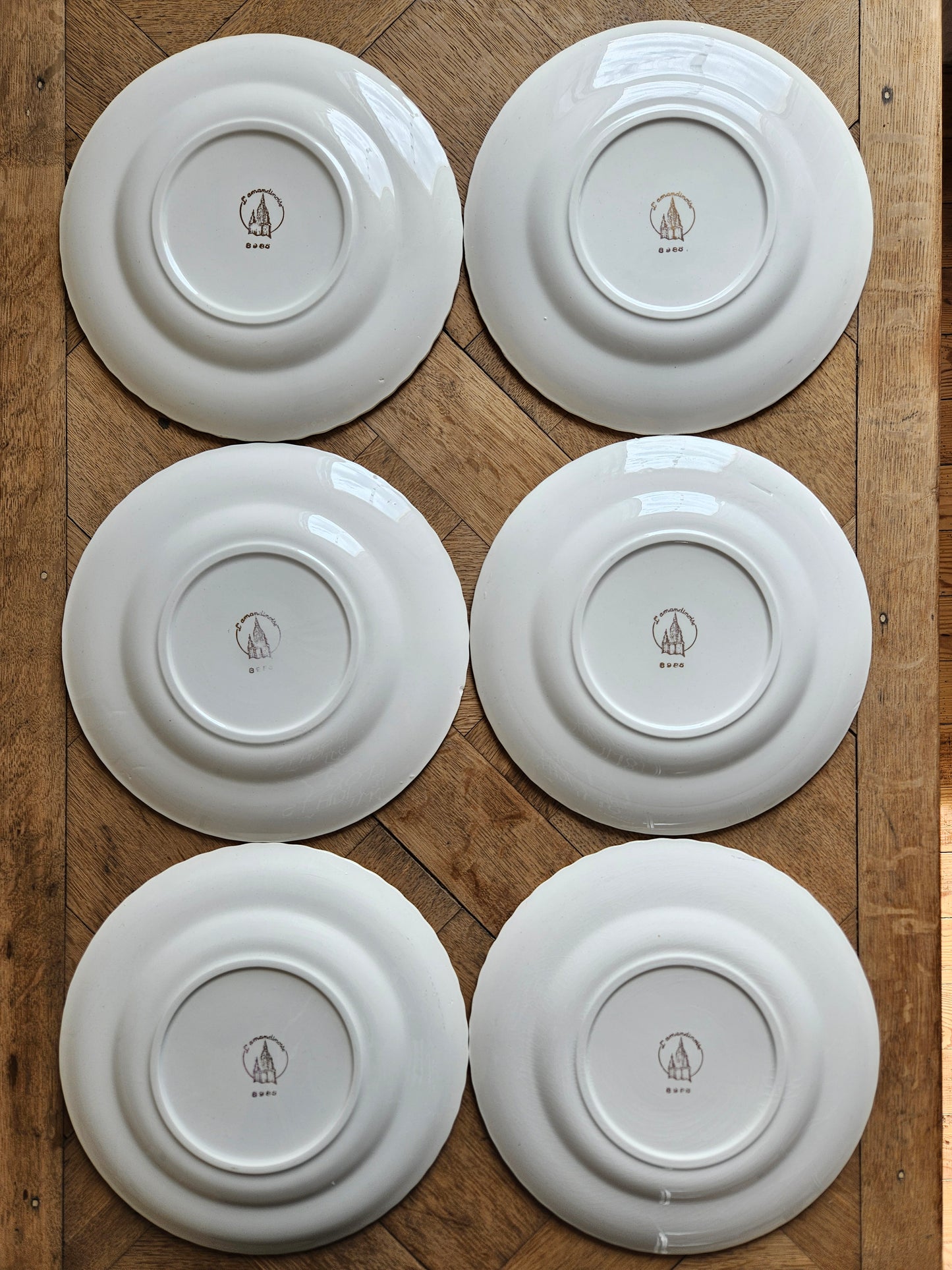 Assiettes plates vintage L’Amandinoise, à fleurs