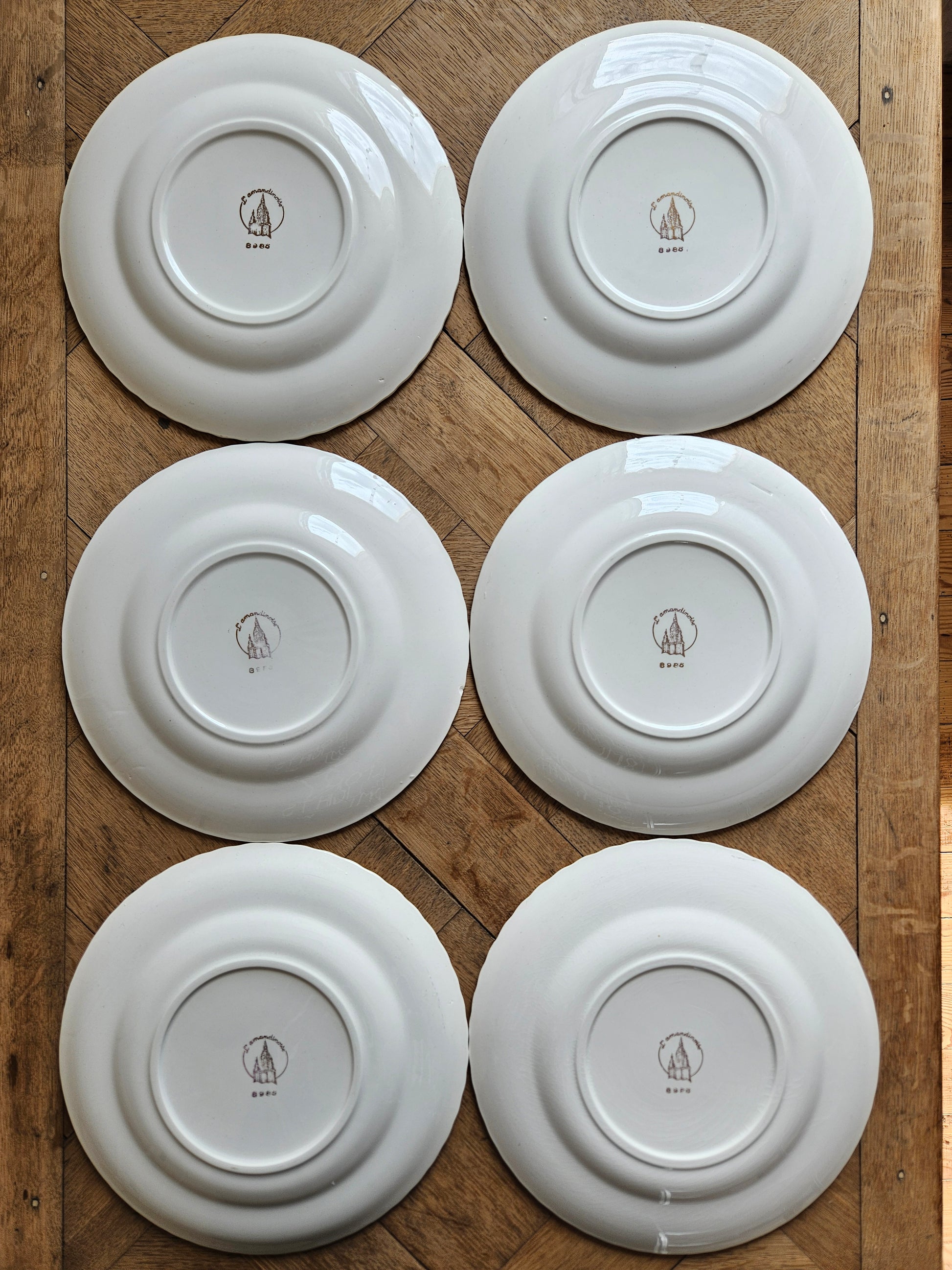 Assiettes plates vintage L’Amandinoise, à fleurs