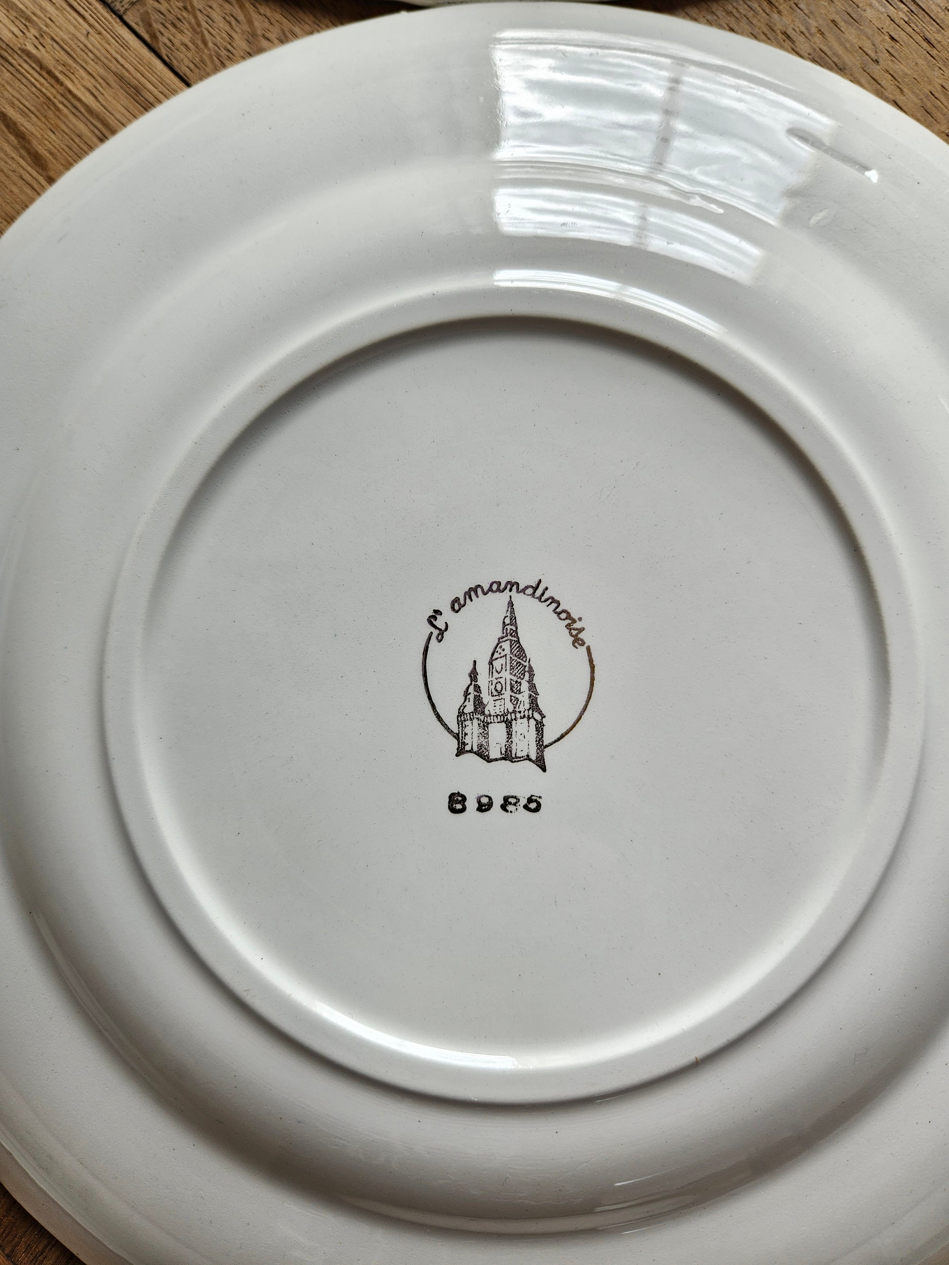 Assiettes plates vintage L’Amandinoise, à fleurs