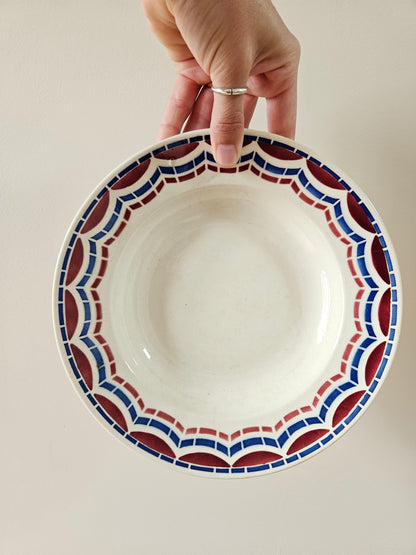 Assiette creuse ancienne modèle Loudéac de la manufacture française Badonviller