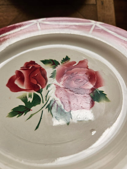 Traces d’usage sur assiette plate ancienne Digoin, Cibon