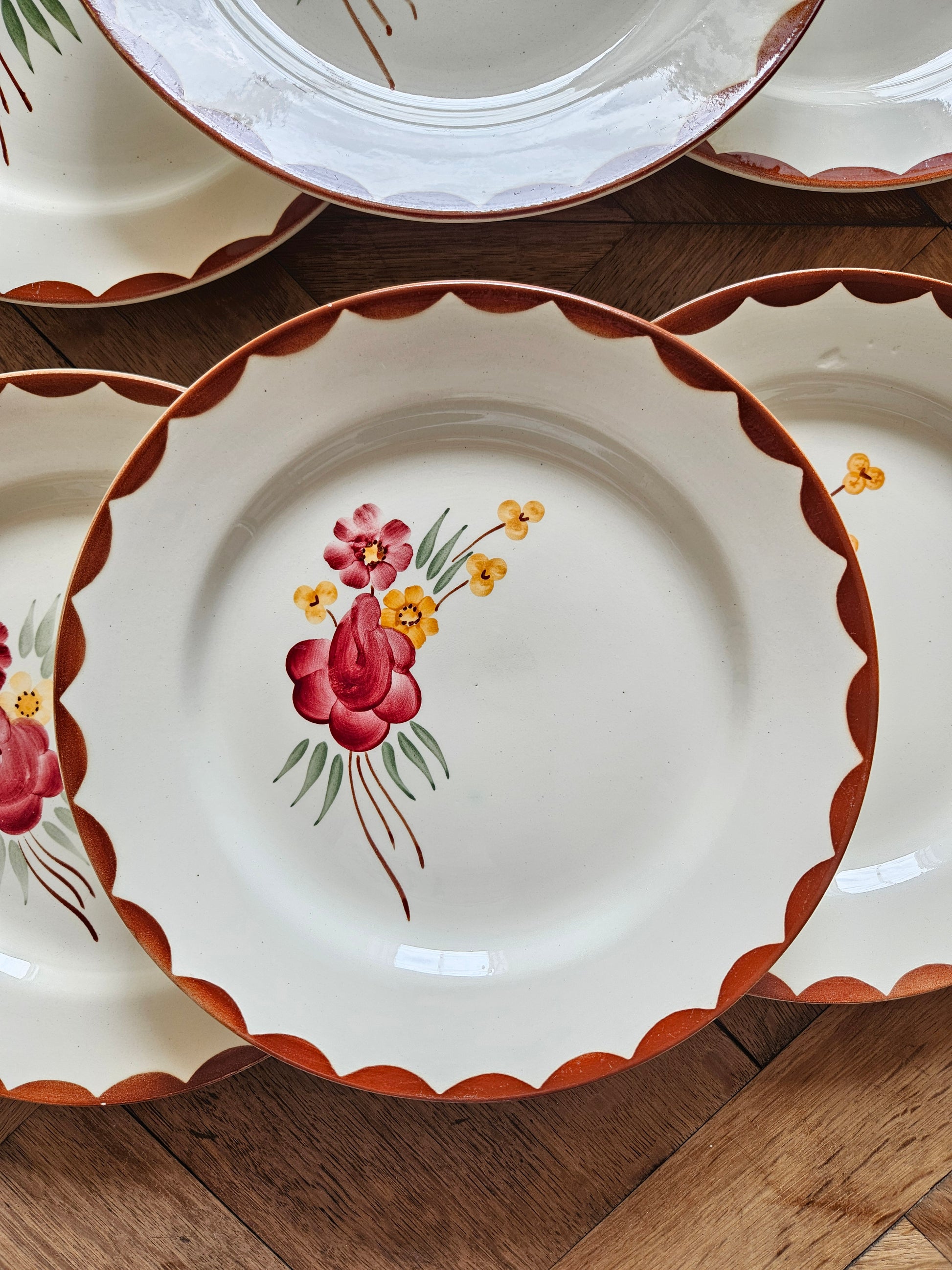 Assiettes plates vintage HBCM, Huguette