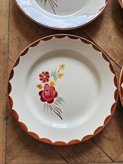 Assiette plate ancienne HBCM, Huguette