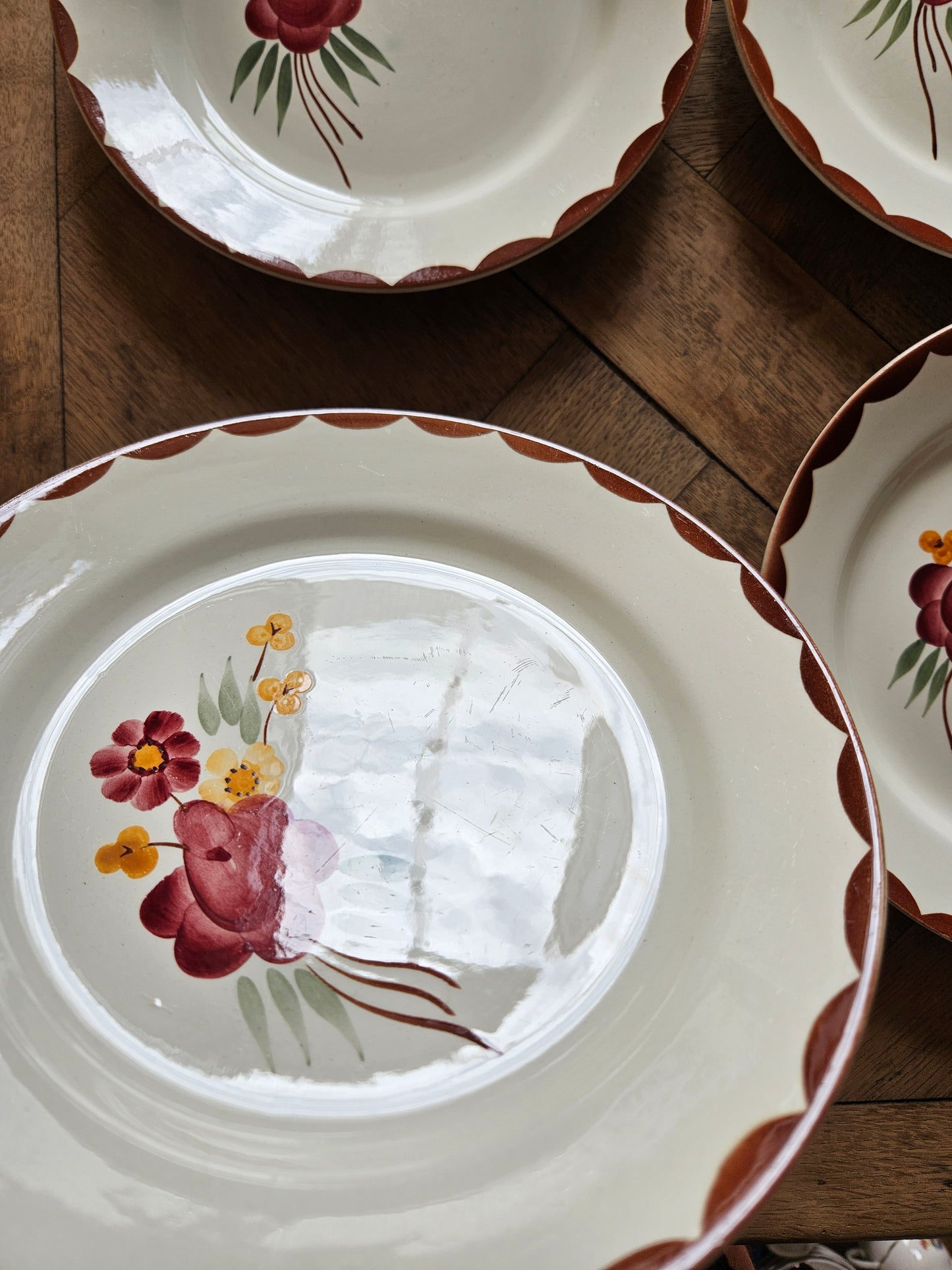 Assiettes plates vintage HBCM, Huguette