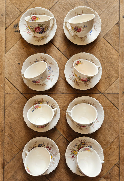Lot de 8 tasses et sous-tasses vintage Crown Ducal, modèle Wilmslow 