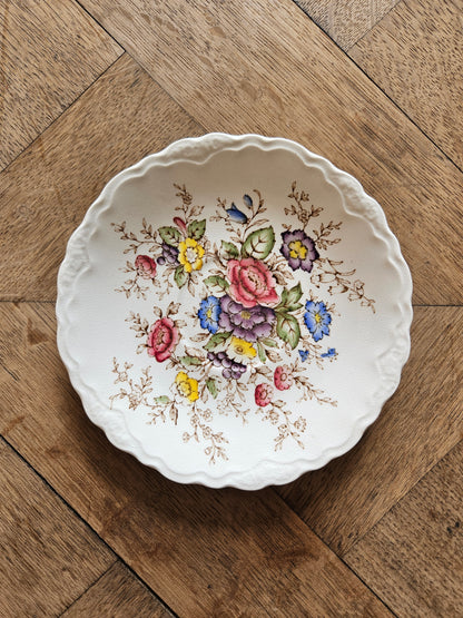 Sous-tasse vintage Crown Ducal au décor fleuri style shabby chic