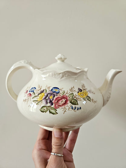 Théière vintage made in England, motif fleuri shabby chic 