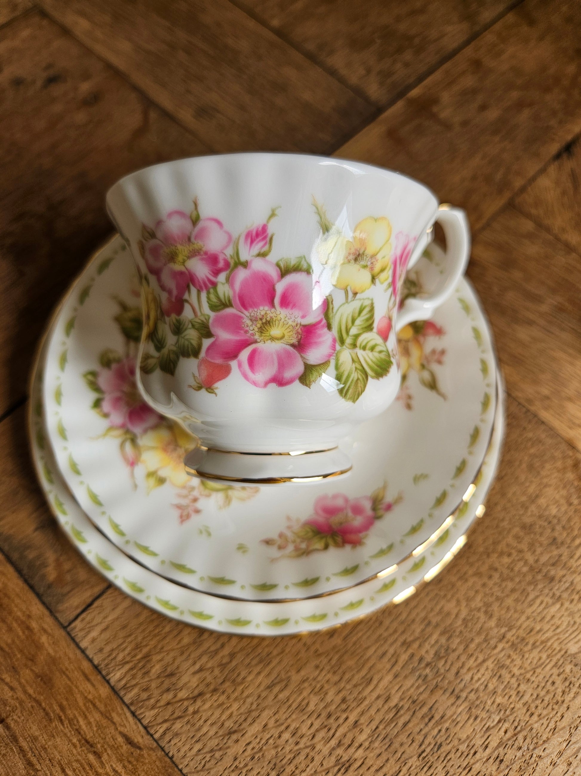 Tasse Royal Albert, Happy Anniversary 