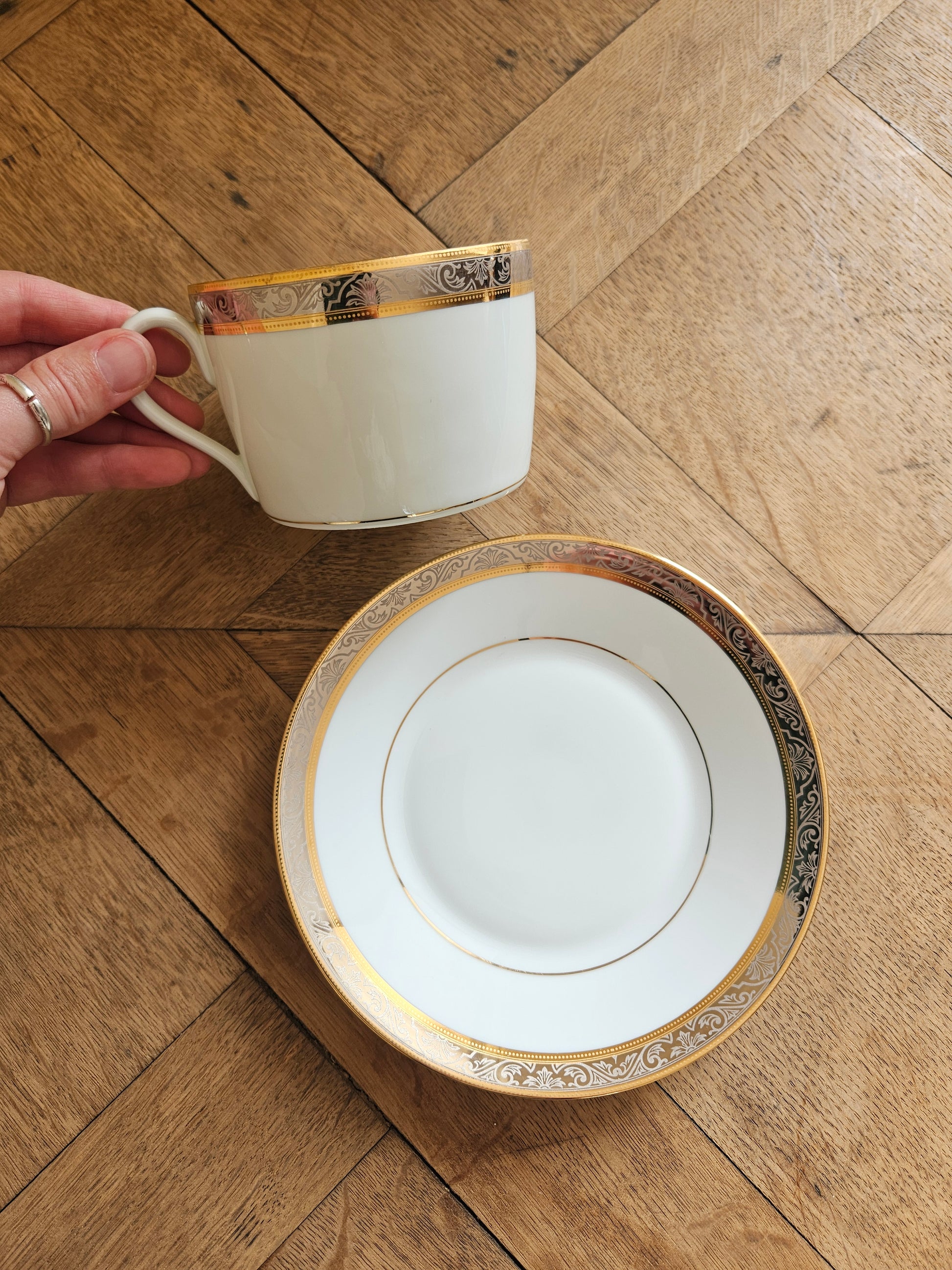 Grande tasse et sous-tasse vintage en porcelaine Lafarge, Limoges