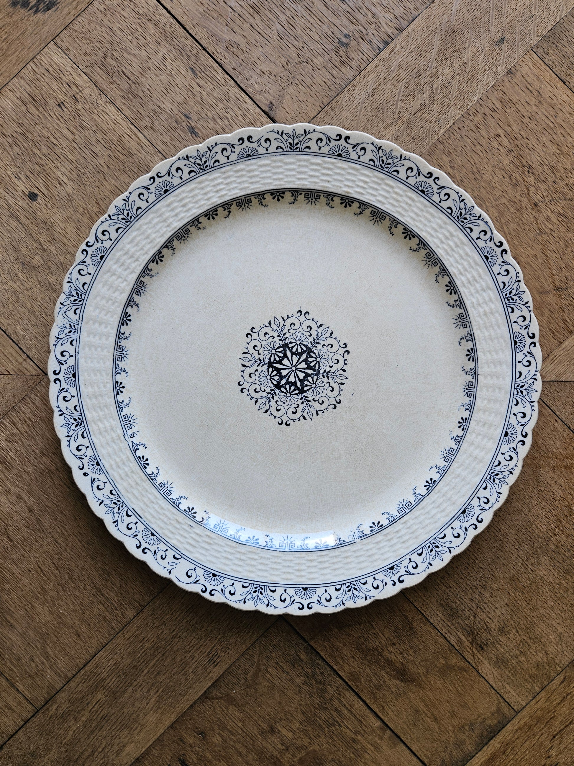 Plat rond vintage Mintons, Kerry en terre de fer