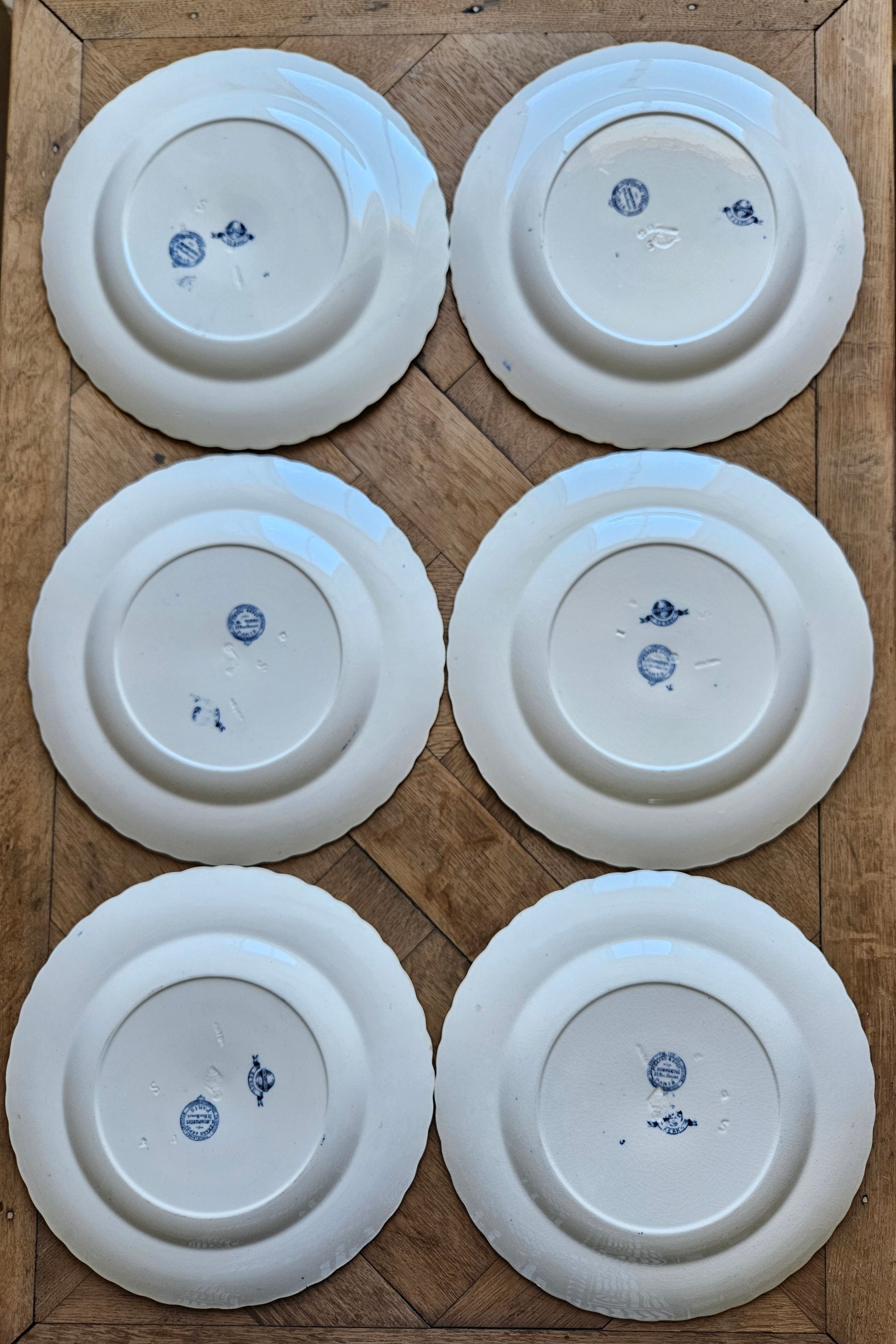 Assiettes plates anciennes edtampillées Mintons, Kerry. Grand dépôt Emile Bourgeois Paris. 
