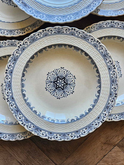 Assiette creuse ancienne Mintons, Kerry en terre de fer