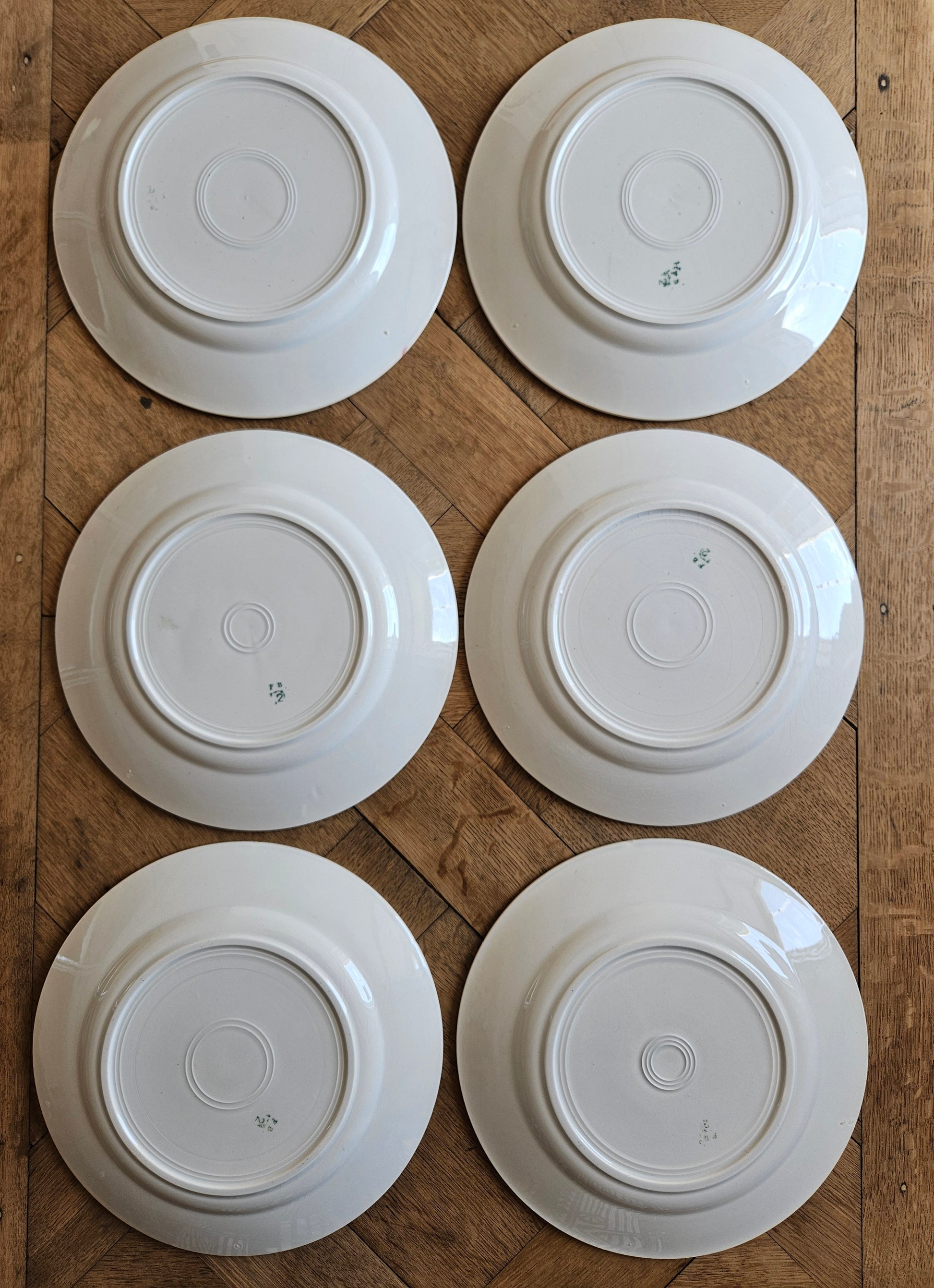Revers d’assiettes plates vintage Badonviller rouge