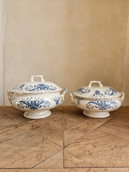 Soupière et légumier anciens Faïencerie de Lyon, modèle Joconde 