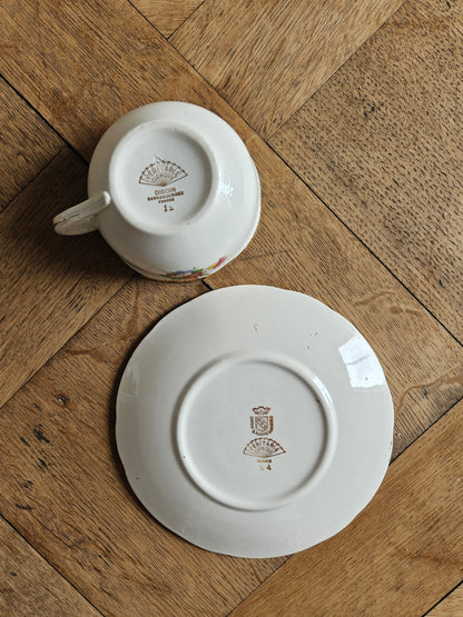 Tasse ancienne estampillée Digoin Sarreguemines véritable opaque