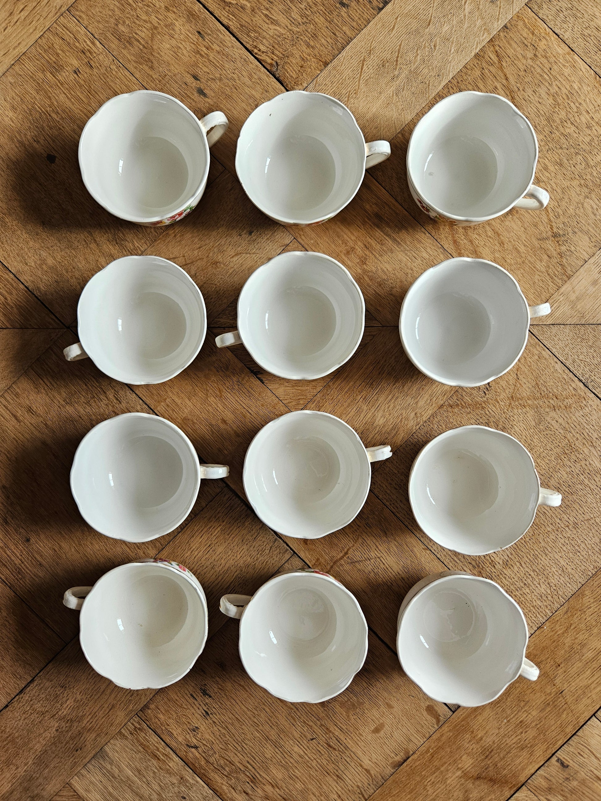 Lot de tasses vintage