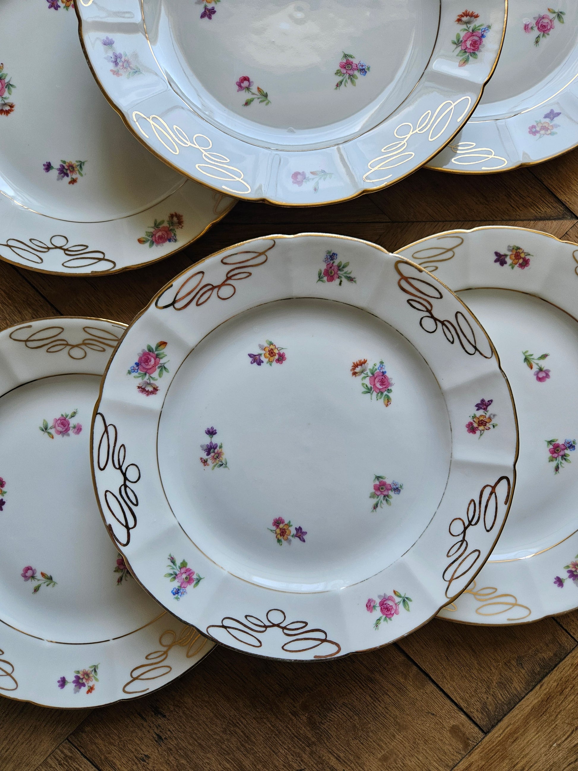 Lot de 6 assiettes à dessert anciennes porcelaine fleurie, Châtres-sur-Cher