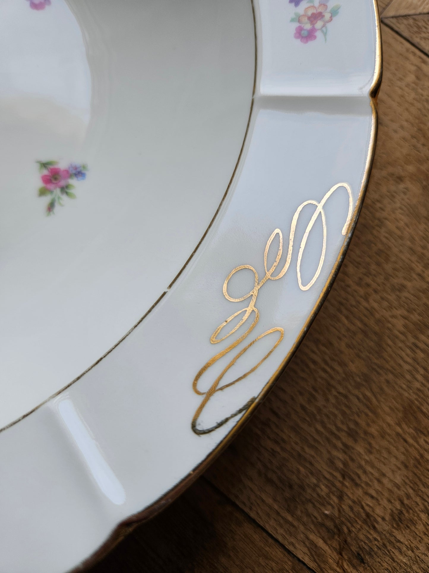 Plat creux ancien porcelaine fleurie, Châtres-sur-Cher