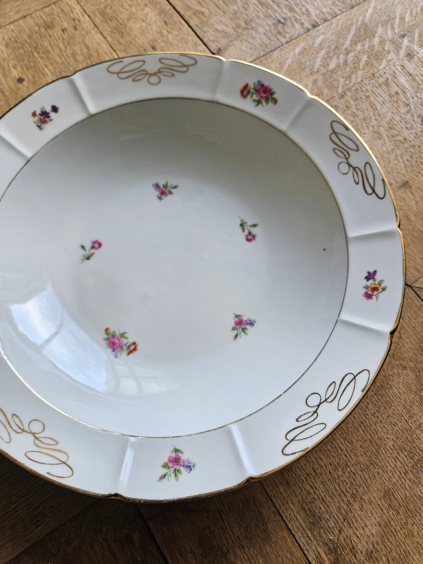 Plat creux ancien porcelaine fleurie, Châtres-sur-Cher