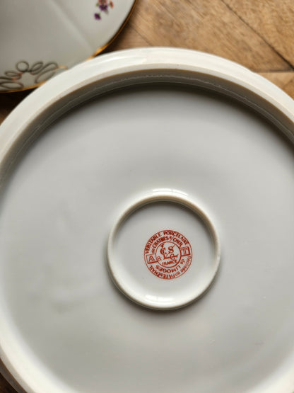 Véritable porcelaine de Châtres-sur-Cher, réalisée en pâte et émail de Limoges 