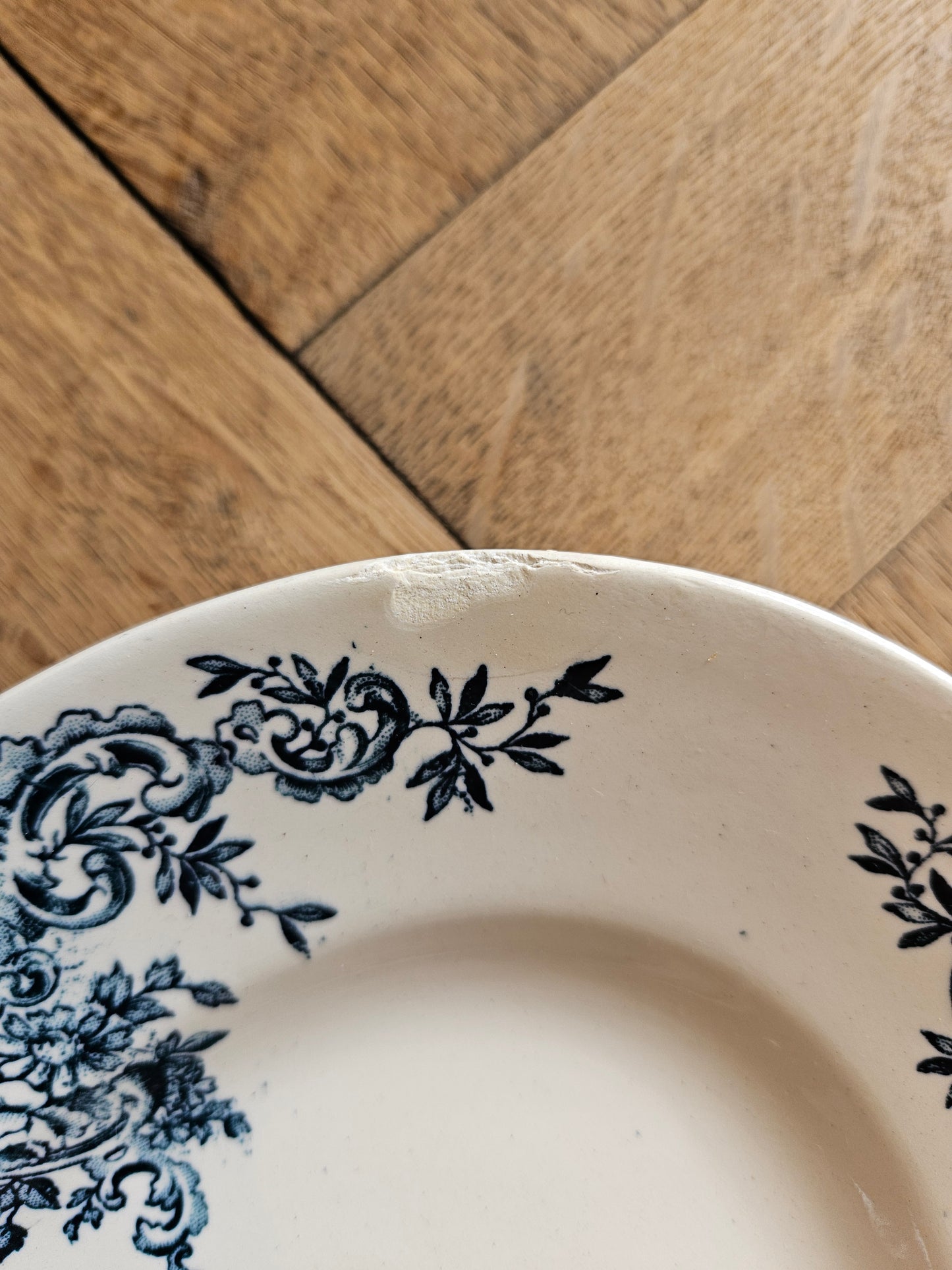 Plat ovale ancien HB & Cie, Louis XV