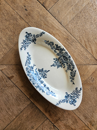 Ravier ancien terre de fer. Hippolyte Boulenger, Choisy-le-Roi. Modèle Louis XV.