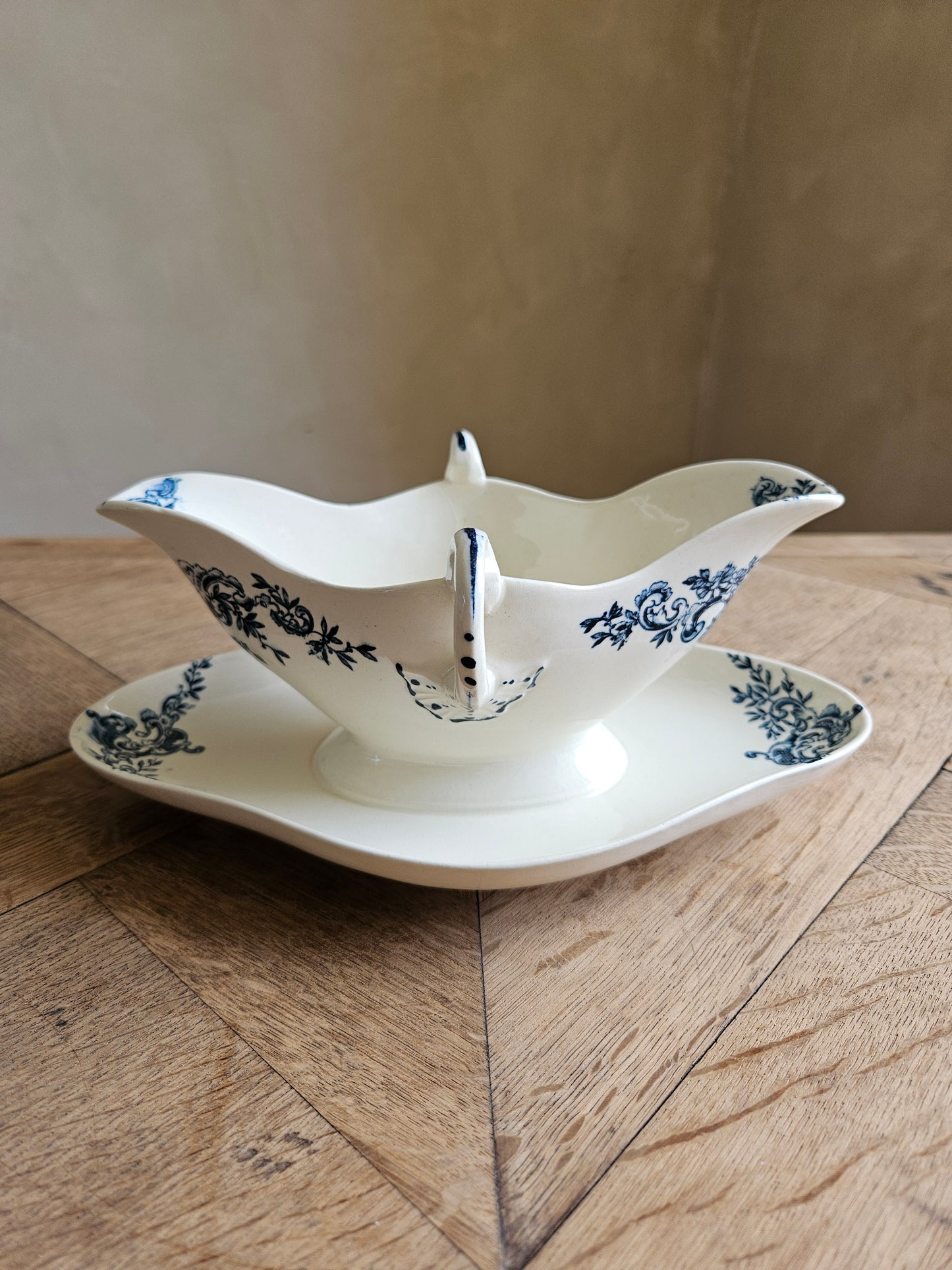 Saucière ancienne HB & Cie, Louis XV