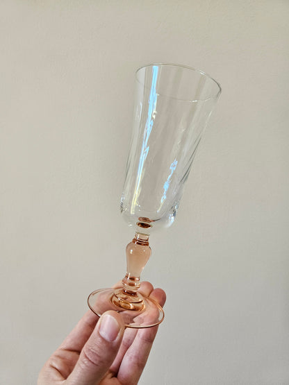Flûte à champagne vintage Luminarc Rosaline. Années 70.