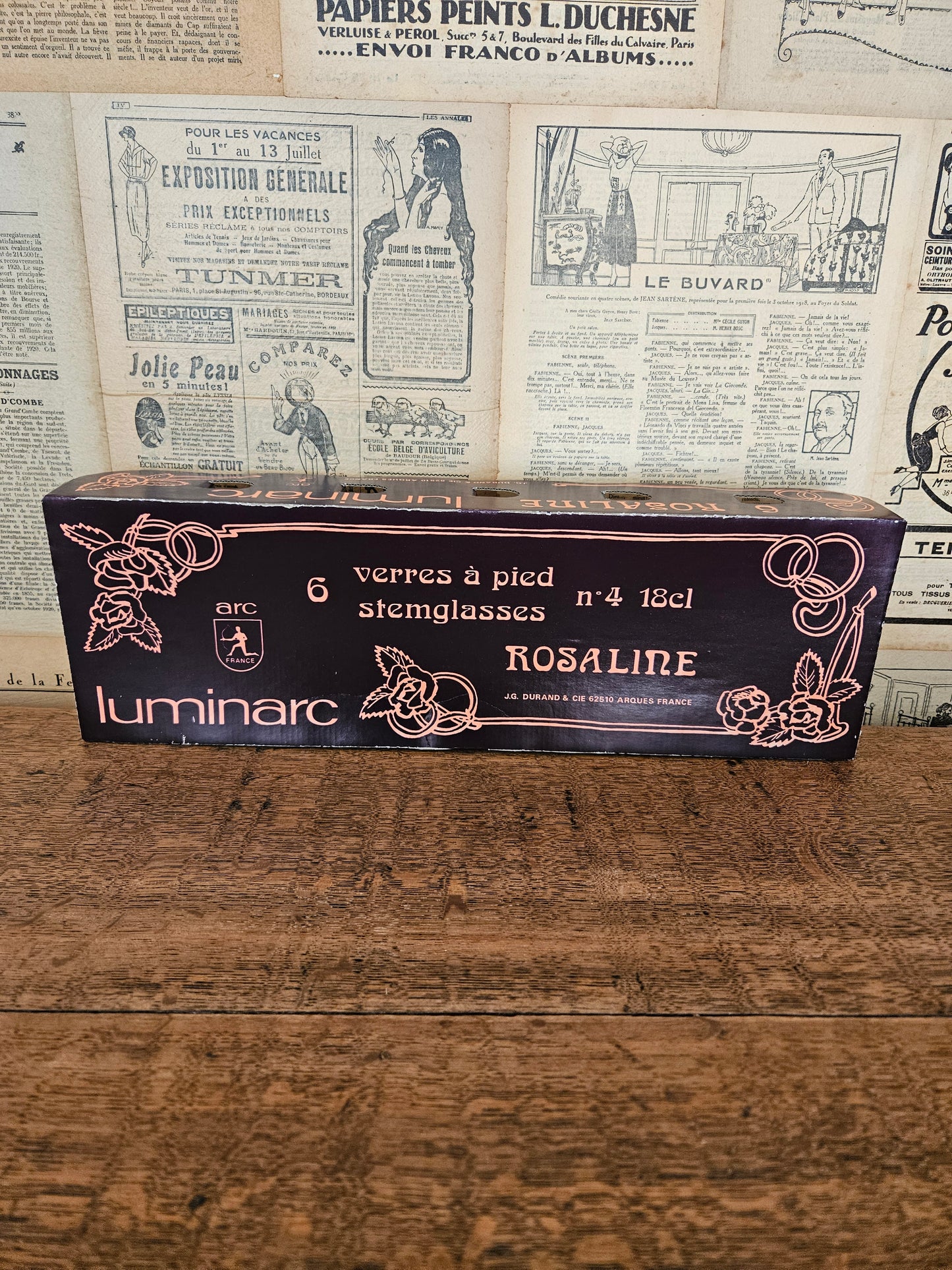 Emballage vintage. Carton de verres Luminarc Rosaline. 