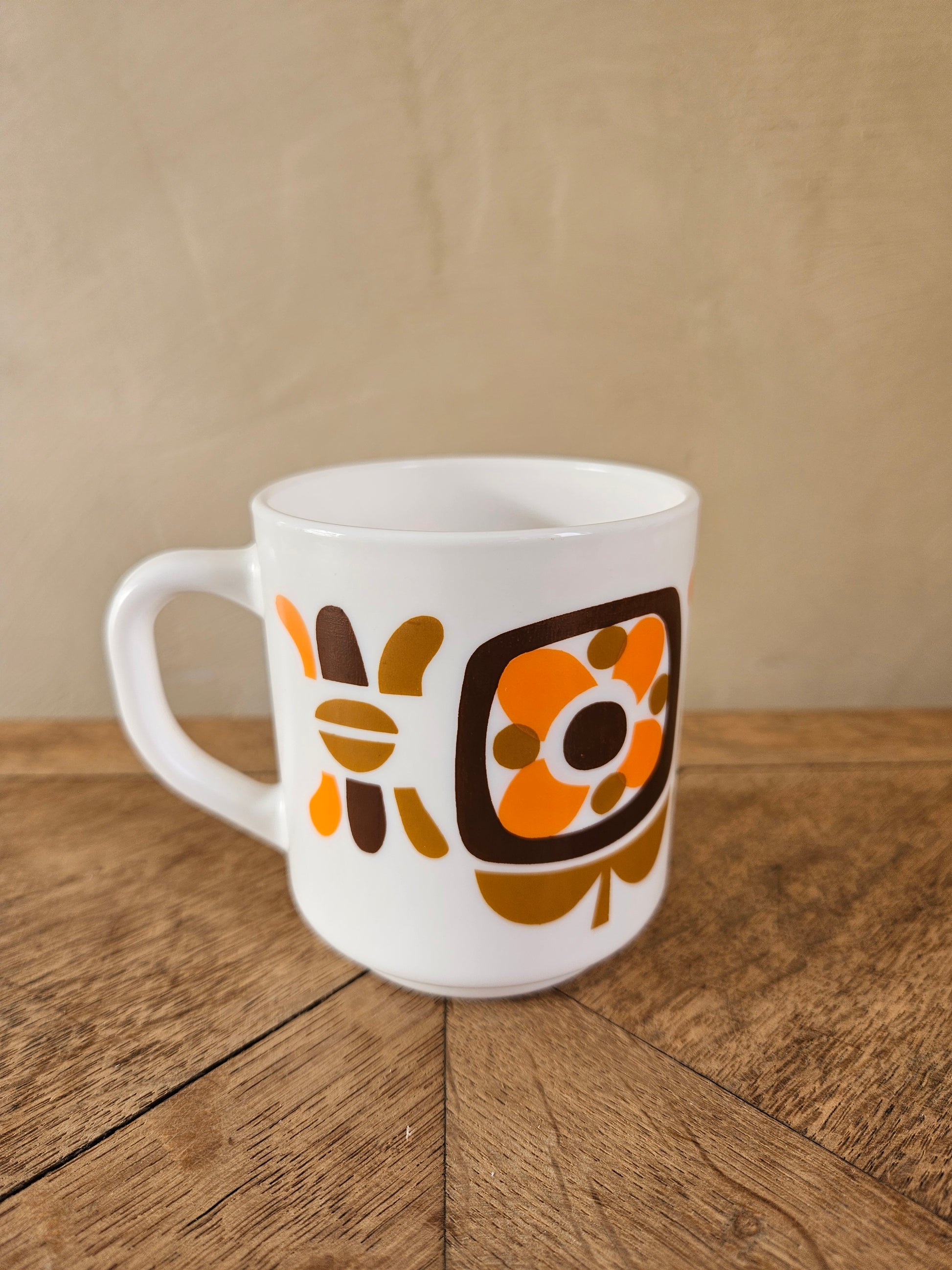 Mug vintage Arcopal, Mobil, orange et marron