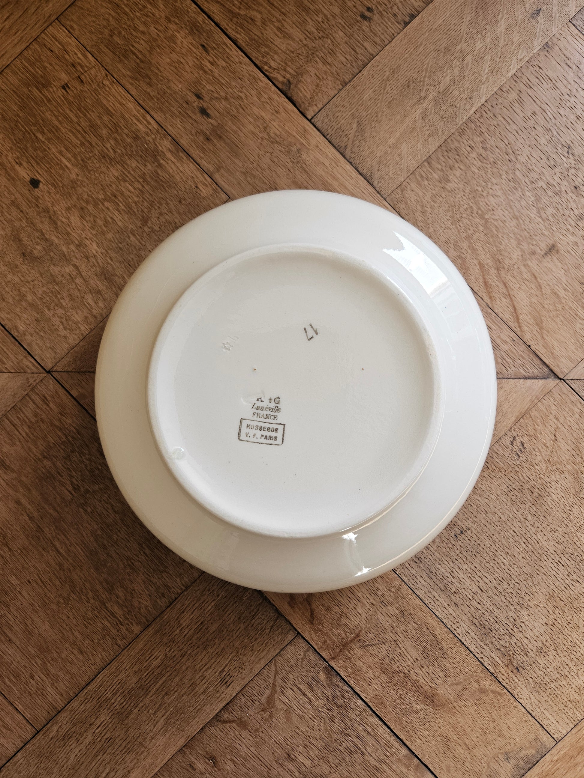 Estampille K&G Lunéville, Hossegor V.F. Paris.